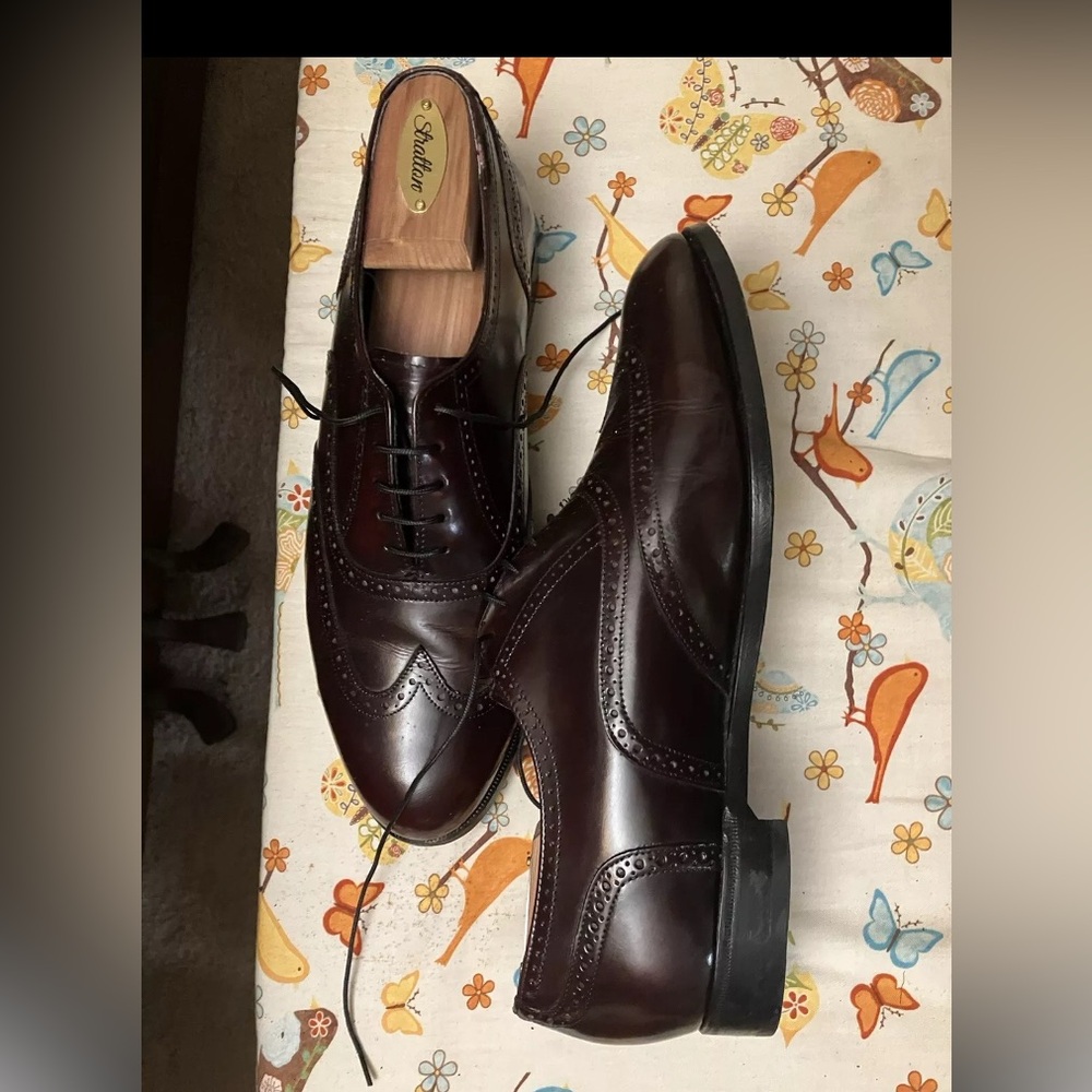 Florsheim Burgundy Wingtip Oxford Size 9 3E